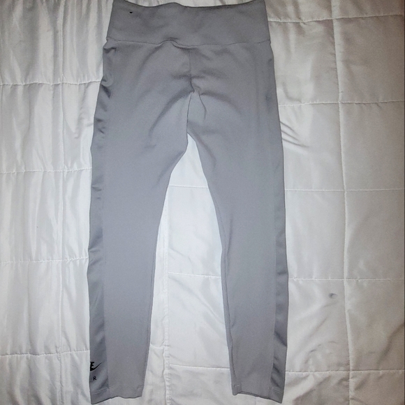 Nike Air Leggings - Picture 3 of 5